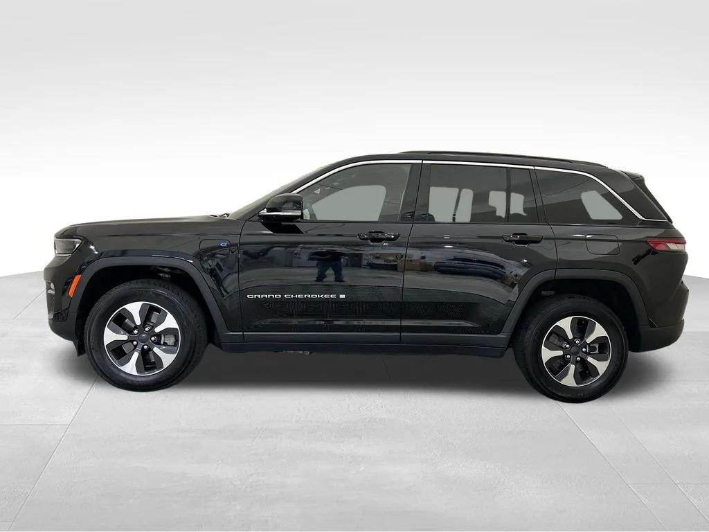 jeep grand cherokee 2024 1C4RJYB60RC116086 image jeep grand cherokee 2024 1C4RJYB60RC116086 image